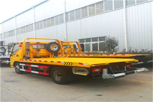 罗田附近拖车救援搭电